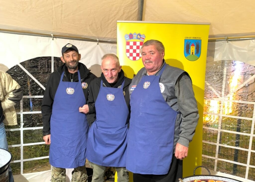 HVIDR-a Vrbovec sudjelovala na Adventu u Dubravi i pikado turniru u Samoboru