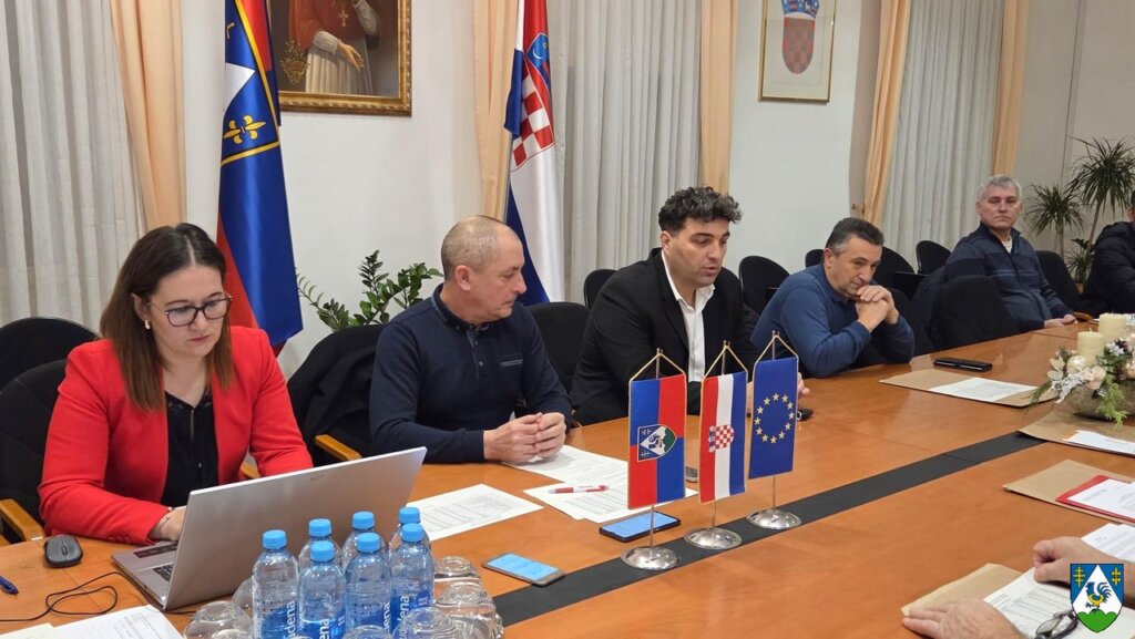 Whatsapp Image 2025 12 16 At 07.37.53