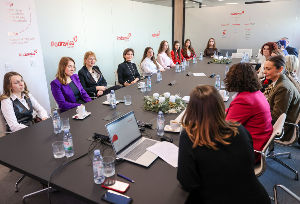 Zaklada „zlata Bartl“ Dodijelila Stipendije Studentima Te Potpore Za Učenička Stem Natjecanja