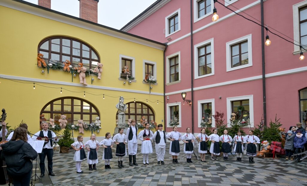 Advent S Pricom Druga Subota 2025 18