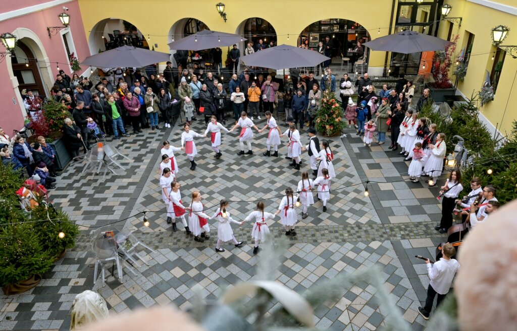 Advent S Pricom Druga Subota 2025 27