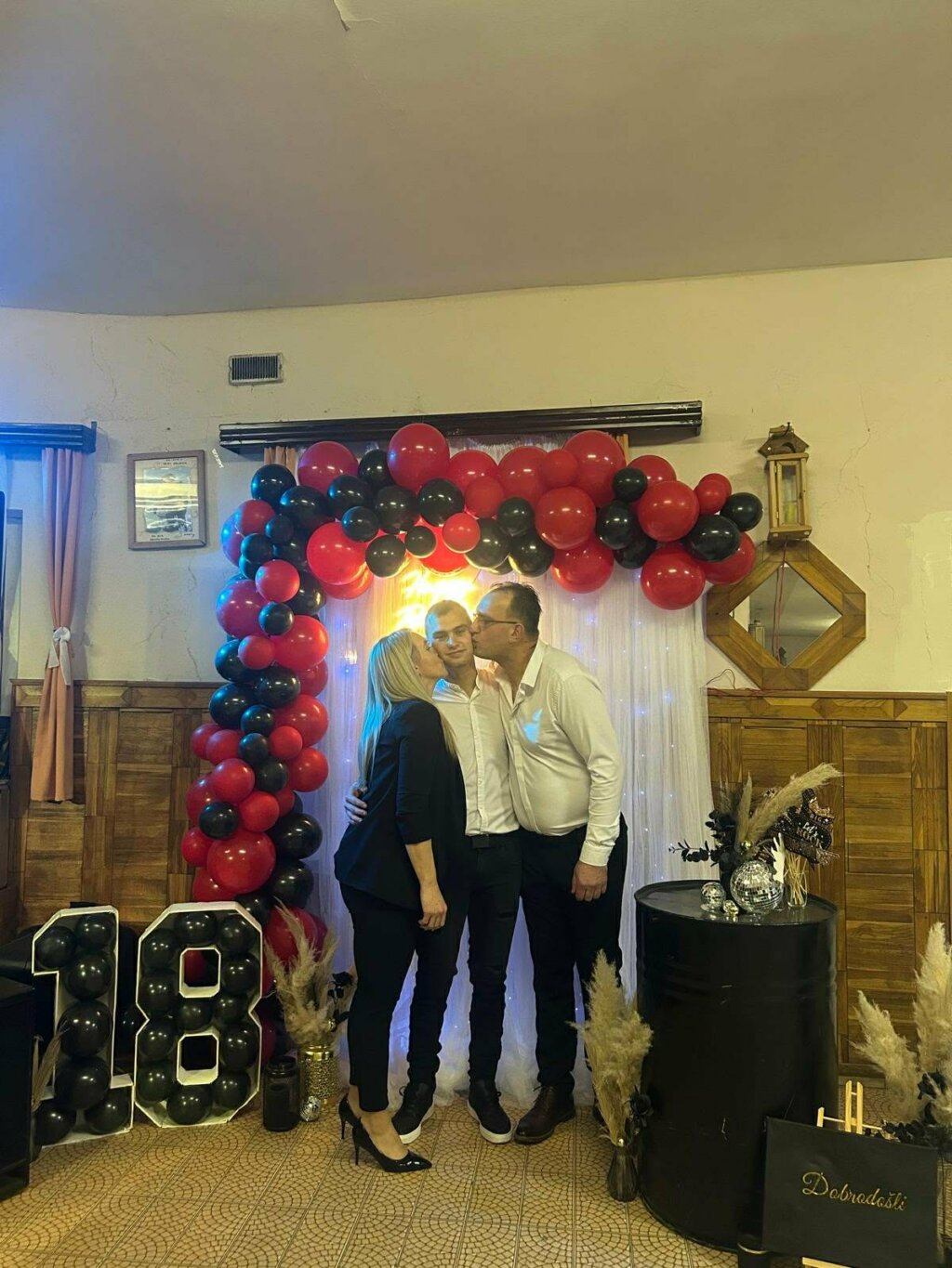 Att.e3rkdnensfjhihehnfgod1wo8duc7ay1jtwnc7pphmm