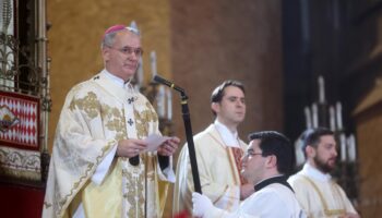 Zagreb: Misa Polnoćka Nakon Pet Godina Slavi Se U Katedrali