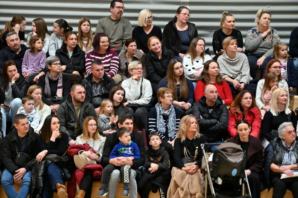 Modec12 17 19 37 46 (13)