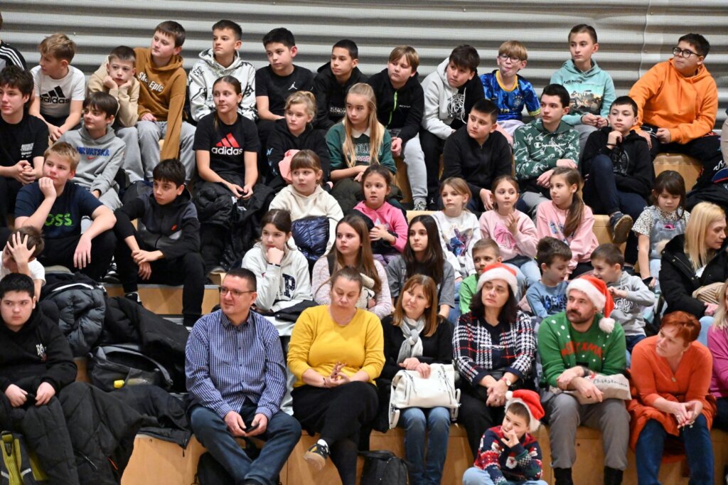 Modec12 17 19 37 46 (6)