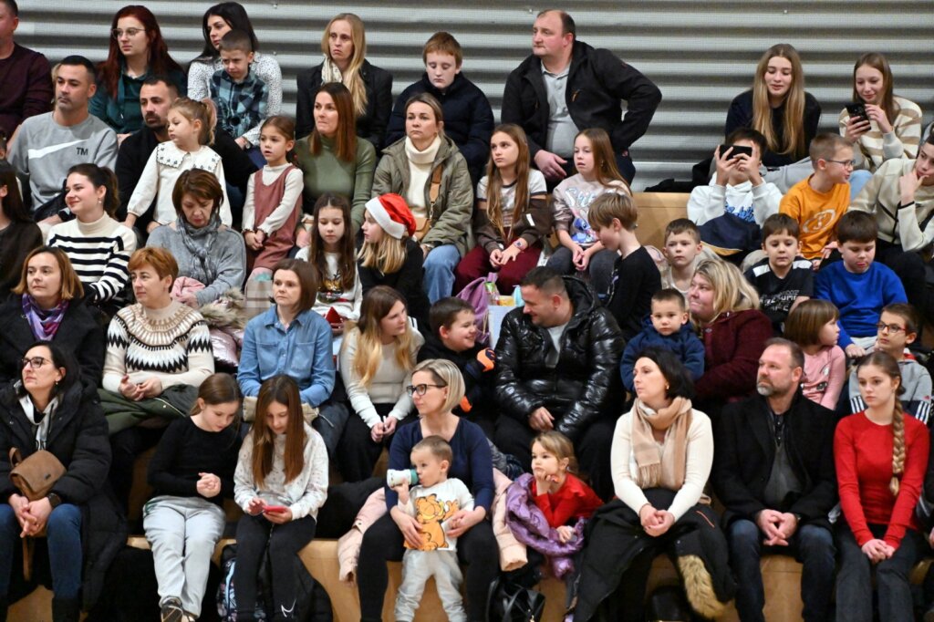 Modec12 17 19 37 46 (9)