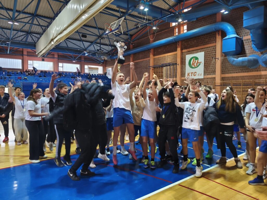 Nazorovci slavili na križevačkim školskim sportskim igrama