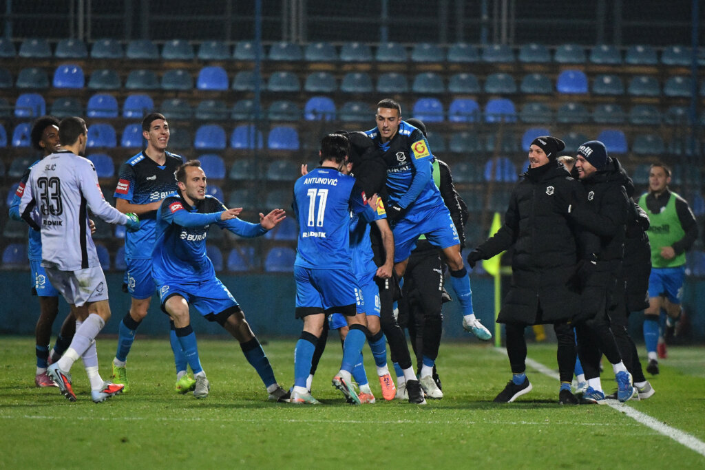 Hrvatski kup: Varaždin nakon jedanaesteraca izbacio Osijek