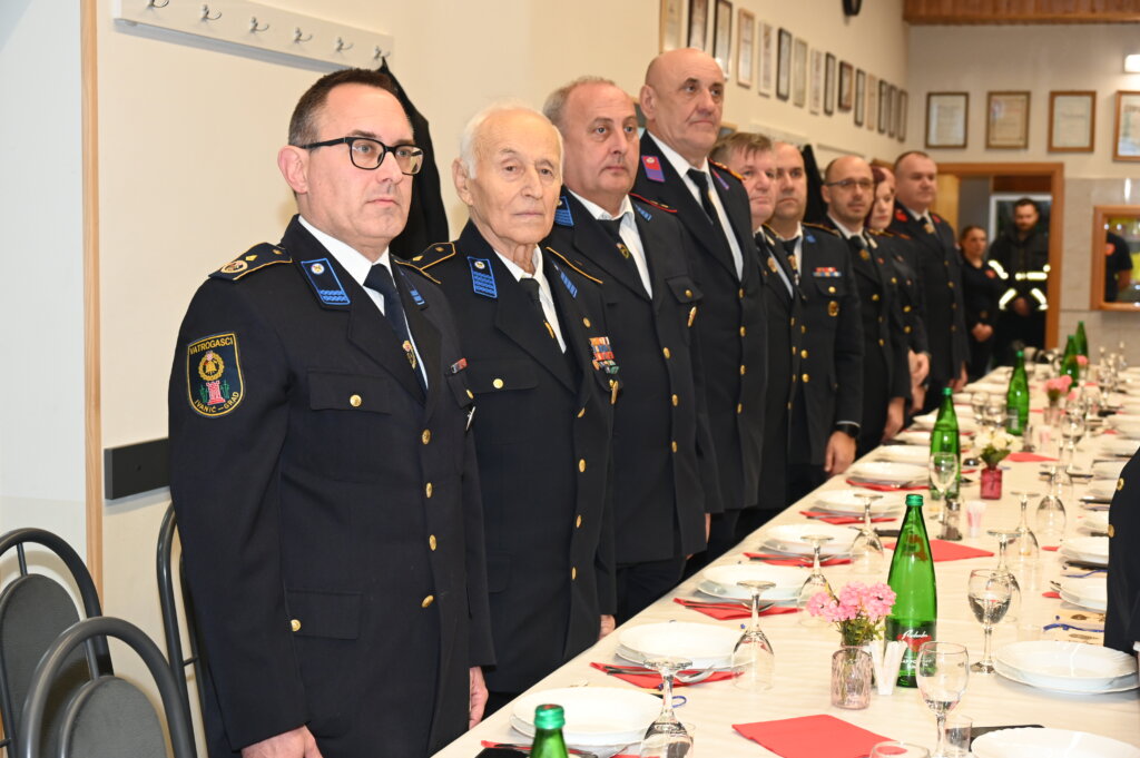 Vatr Zg žup 3977 (10)