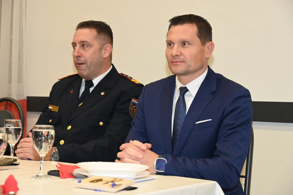 Vatr Zg žup 3977 (20)