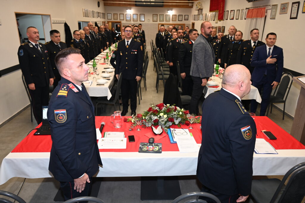 Vatr Zg žup 3977 (5)