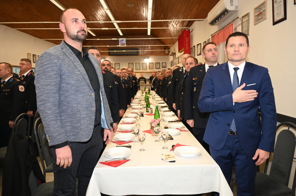 Vatr Zg žup 3977 (6)