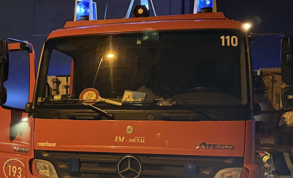 Veliki požar OPG-a kod Grubišnog Polja