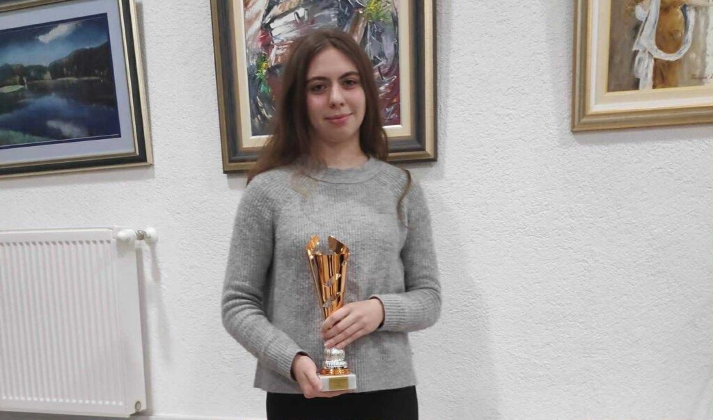 166873cd 87c9 421f B955 4b300ed48d37