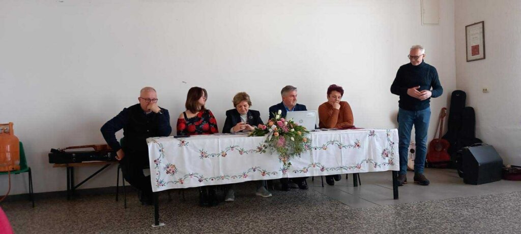 5ddad62a 58f6 496b 8443 18a90df4e101