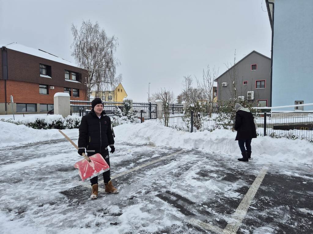 612092994 1332677178902343 2092731100821042910 N