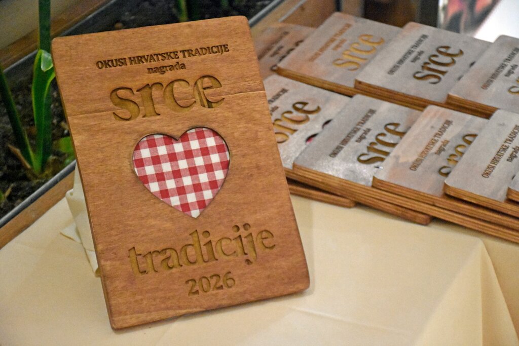 615335380 1452456680099599 891160181284344518 N