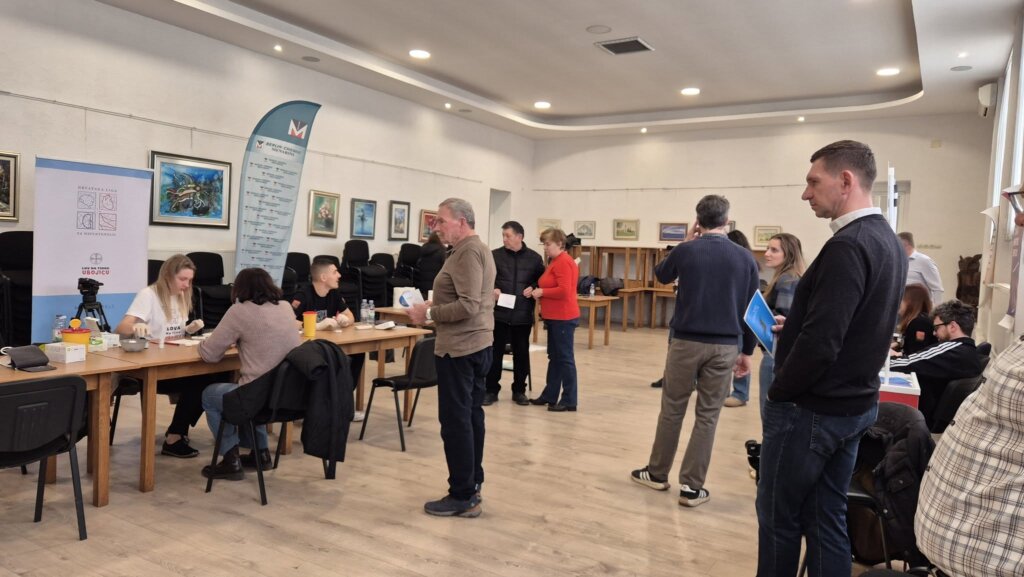 617634671 1192850332995449 7031283683966438524 N