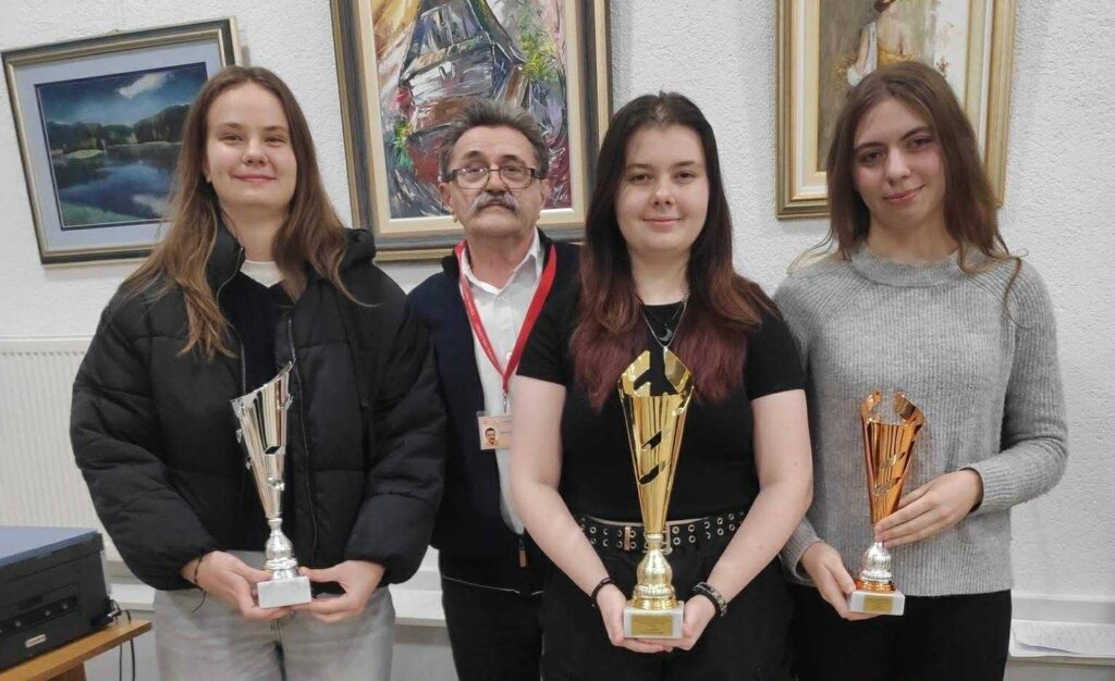 740cddcb 0706 406f 8e1e 74f62f0eb35b