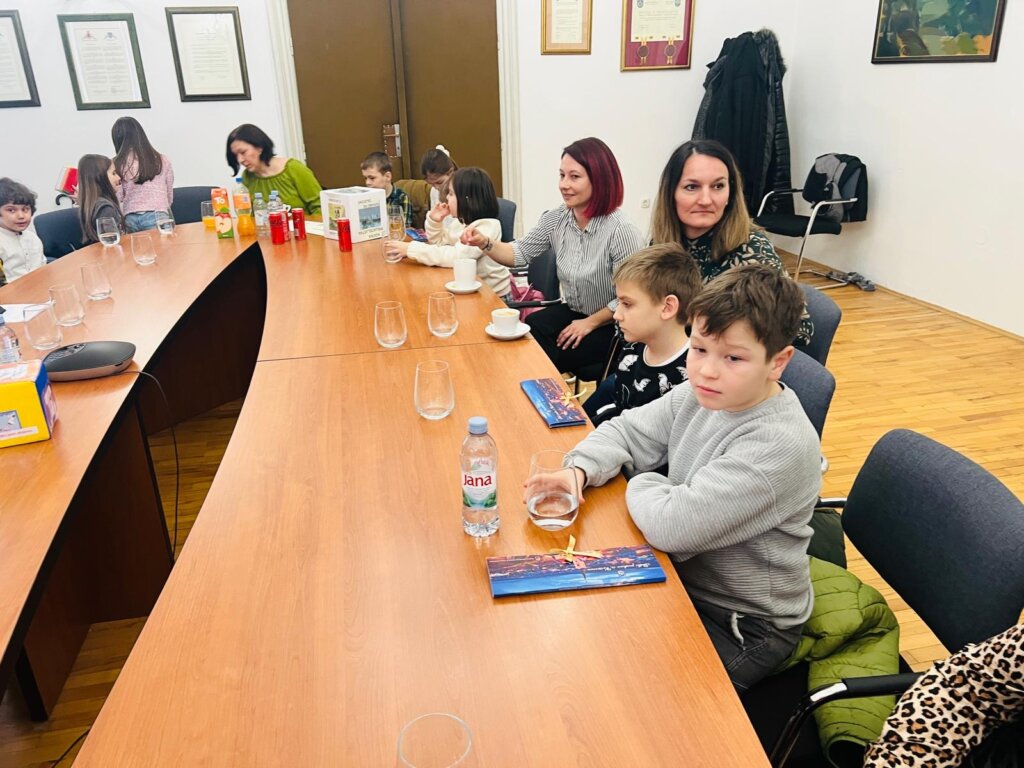 99987408 90ae 4df8 B7d1 A74297402b95