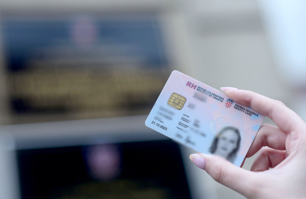 Policija Pozvala Građane Da Zamijene Istekle Osobne Iskaznice Kako Bi Se Izbjegle Gužve