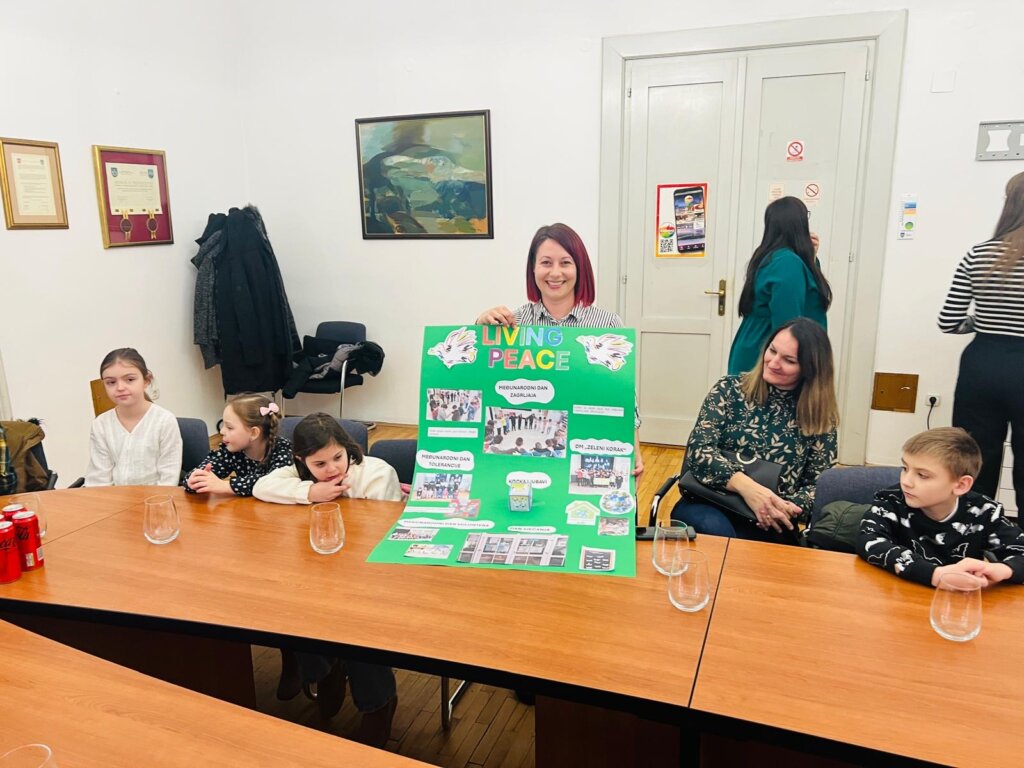 Df843b98 23ee 4df7 9f79 786a27bf222d