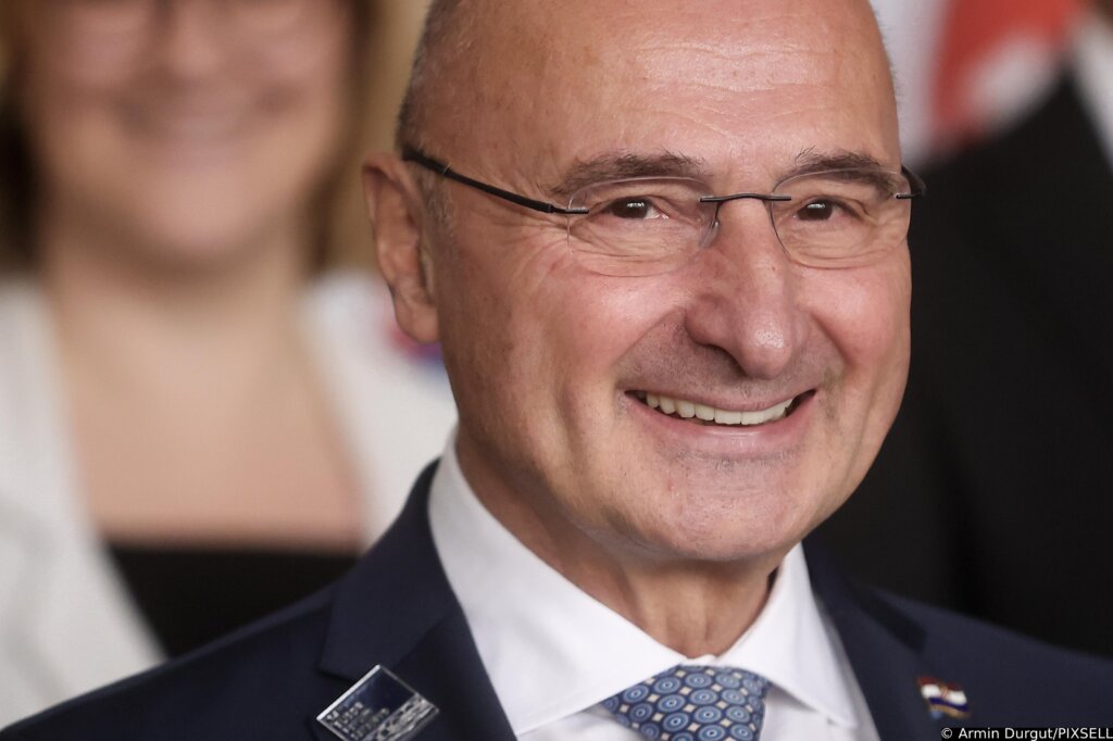 Sarajevo: Zajednička Fotografija Ministara Na Sastanku Ministara Vanjskih Poslova Eusdr A