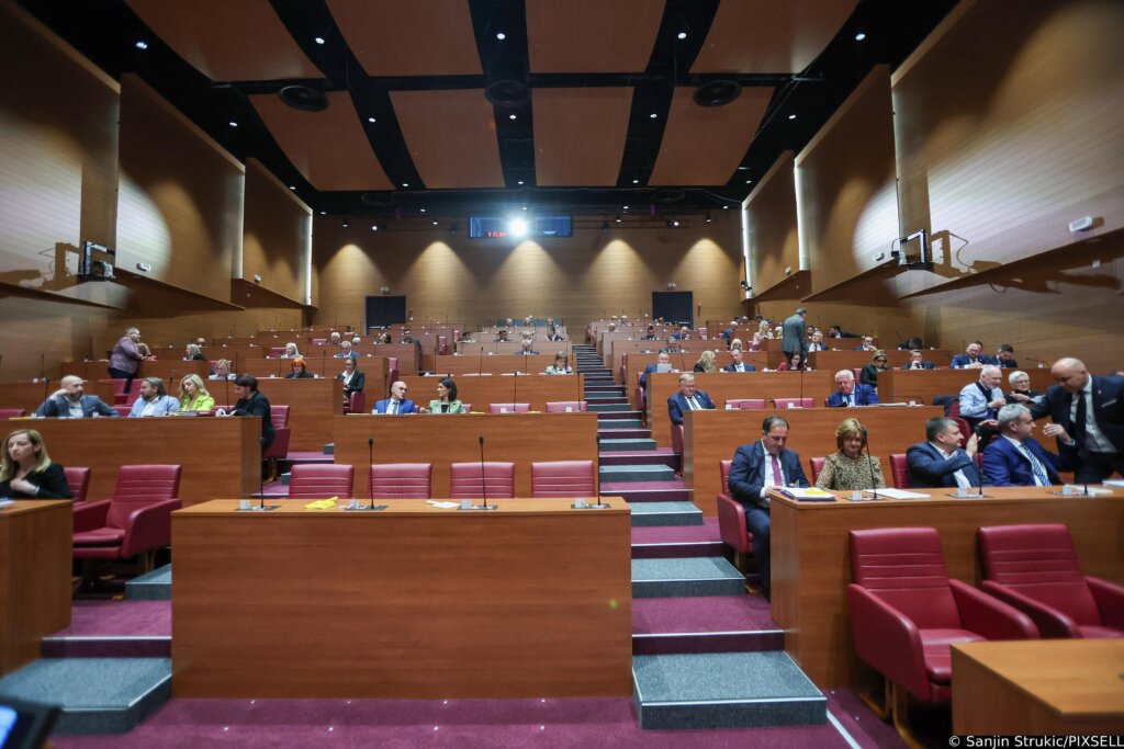 Zagreb: Aktualno Prijepodne U Saboru