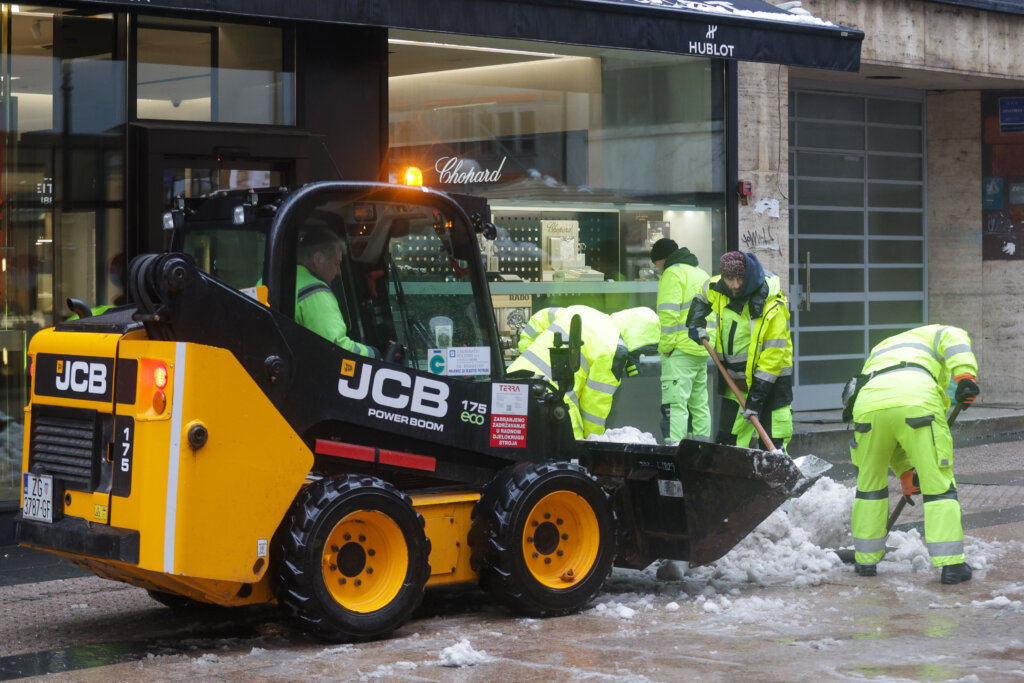 Zagreb: Niske Temperature I Dalje Ne Posustaju