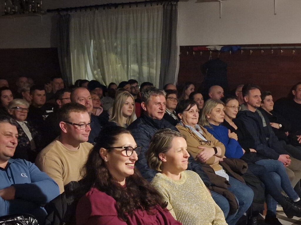 353c2ff9 C0dd 4bb7 Ba02 92a8c82cd9b6