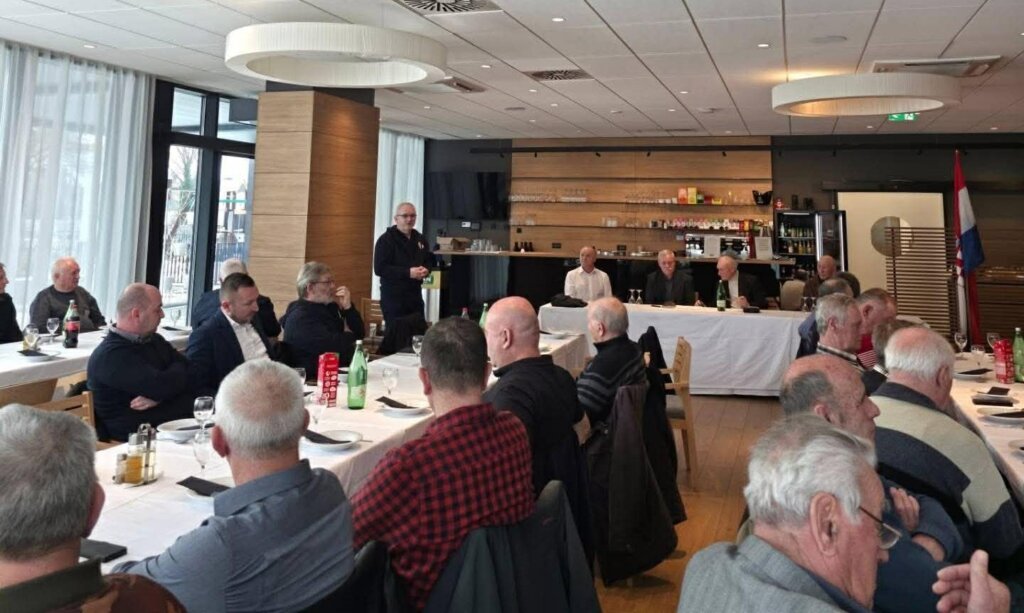 4491ac62 8709 4c44 B3ae 97679999c55d