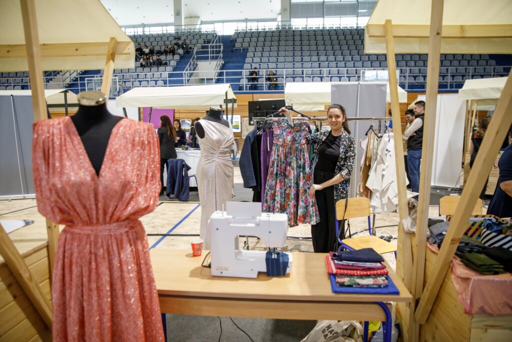 490376533 635583402815273 4849345649283540317 N