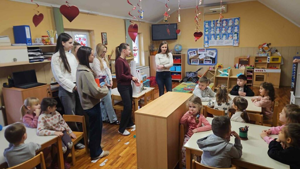 5482b523 Abee 4587 8708 F2dc6c0a3942