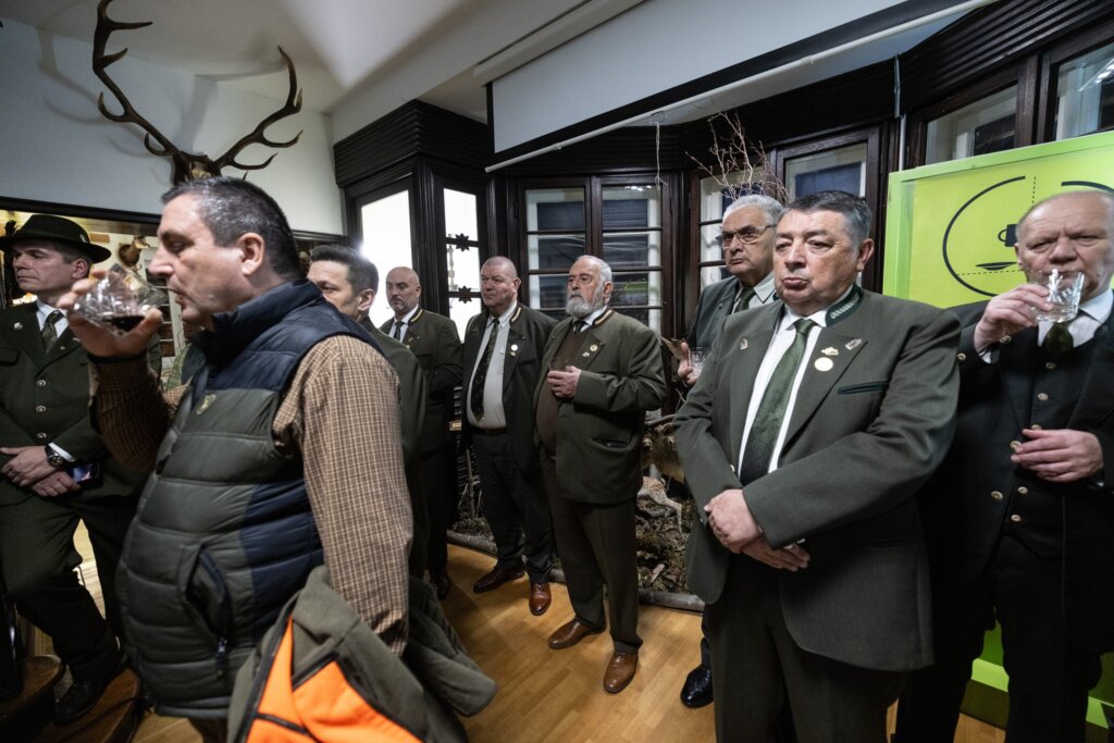 627374950 122228744042144433 7106399917680615382 N