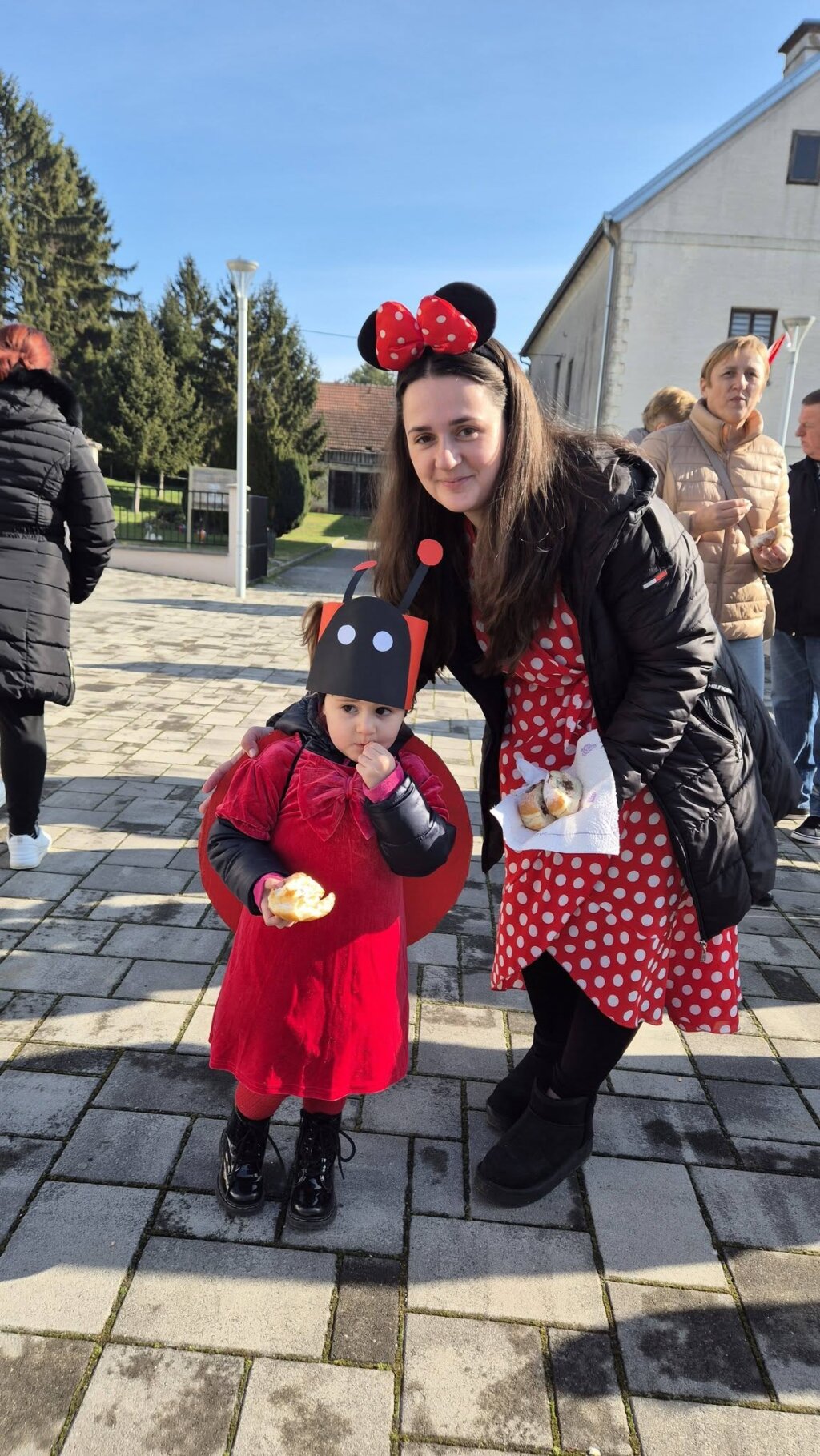 634929537 1236815421912309 2775425196027286537 N