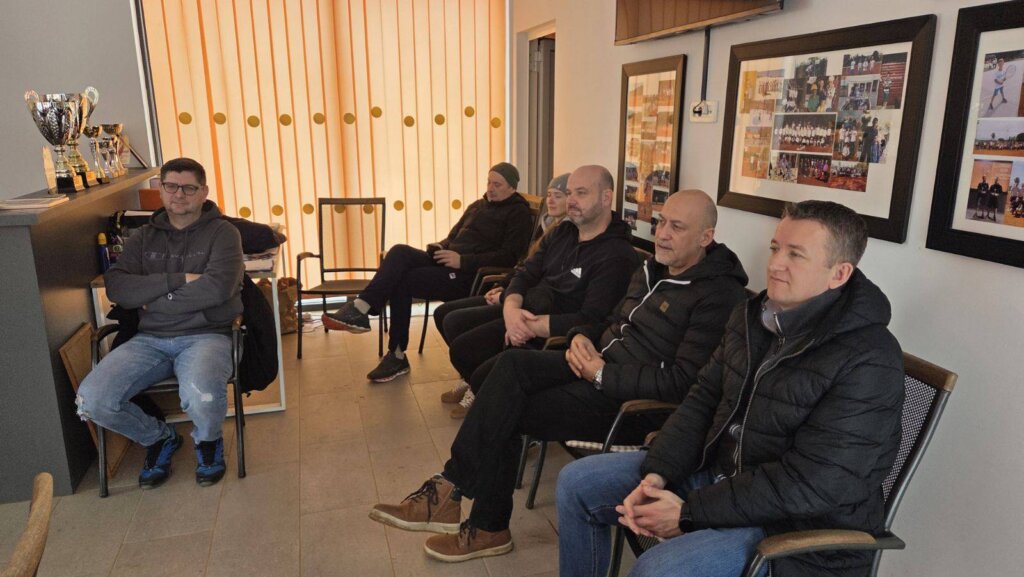 640741649 1974209179834687 1494158890718417448 N