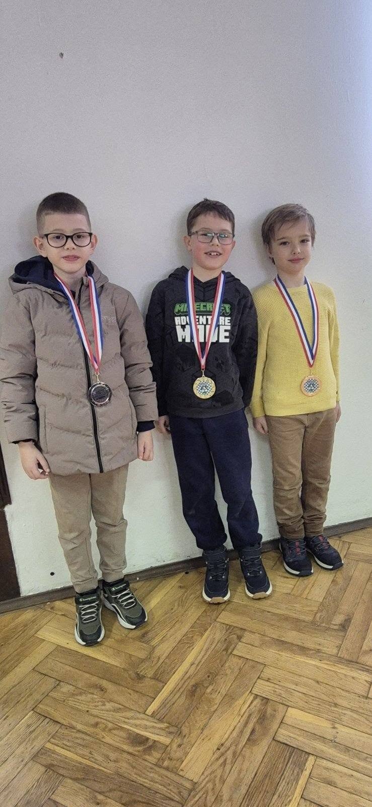 641165118 2845937222279399 1435302772373588232 N