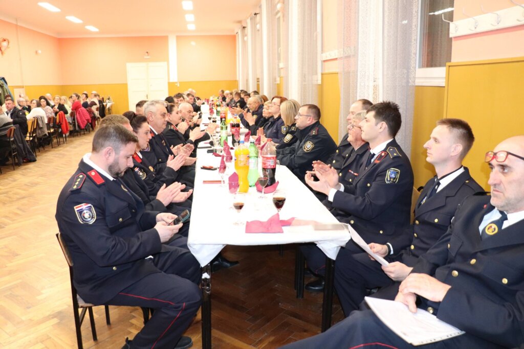 642703126 1272072318348182 1003400772789061804 N