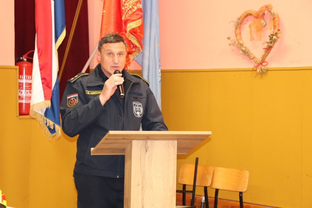 642762477 1272072598348154 1807494682104193343 N