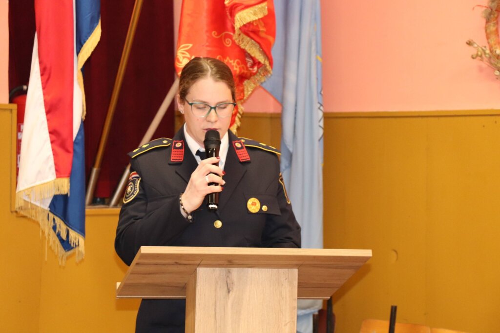 642909258 1272072225014858 255449565078758162 N