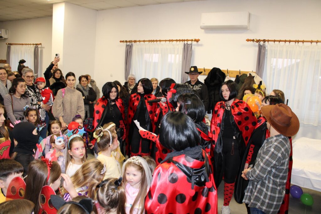 Img 3cdfd3ed410ba28bc26bf48fbb4ea512 V