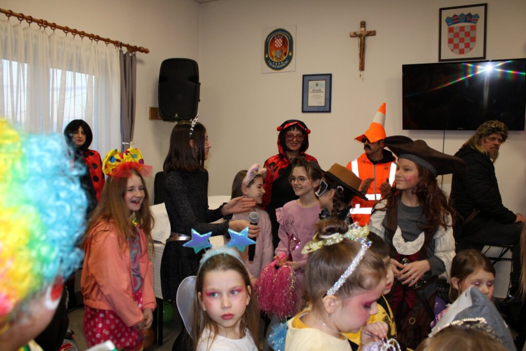 Img A1b868a9dfa68dadc2a0fe4f8312b780 V