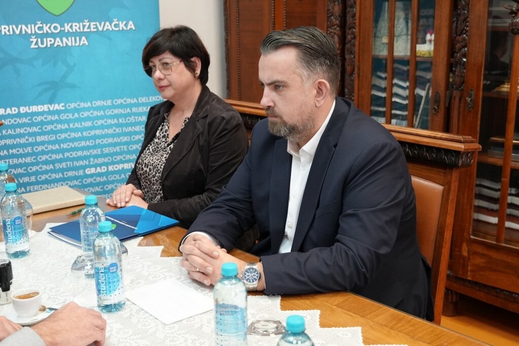 Kkz04261 1024x682 Equal