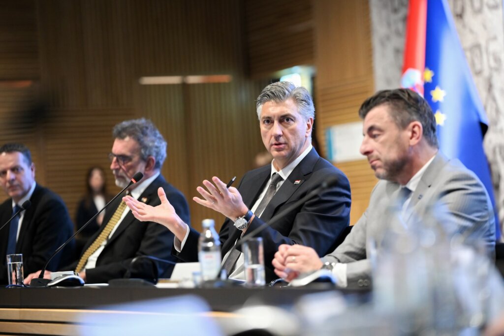 Urucivanje Ugovora (5)