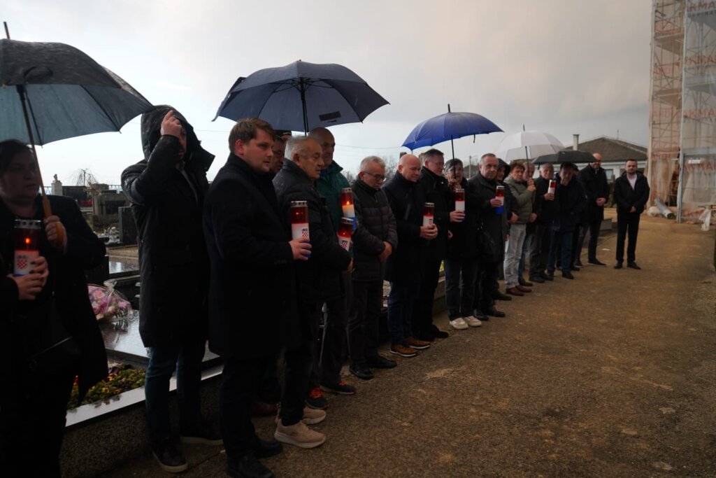 Whatsapp Image 2026 02 18 At 19.05.59 (4)