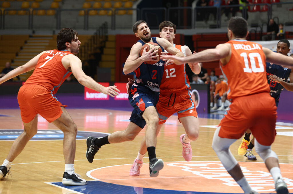 Zagreb: Susret Cedevite Junior I Csm Oradea U 6. Kolu Fiba Europa Kupa