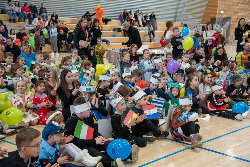 Fašnik Kž 2528 (135)