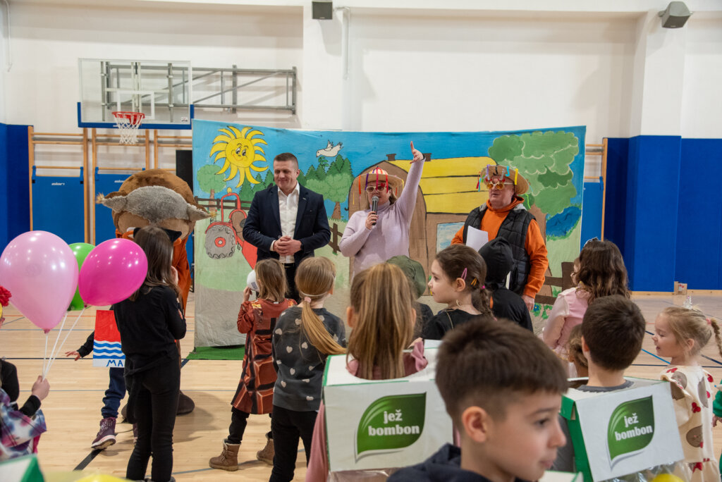 Fašnik Kž 2528 (151)