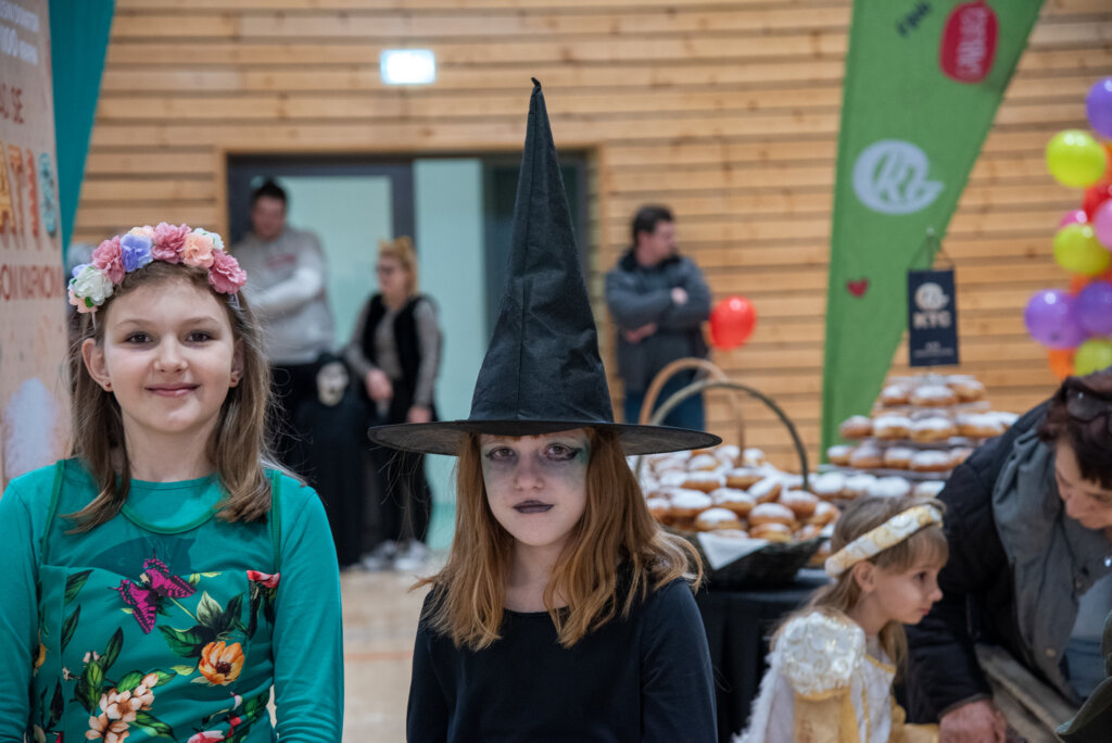 Fašnik Kž 2528 (82)