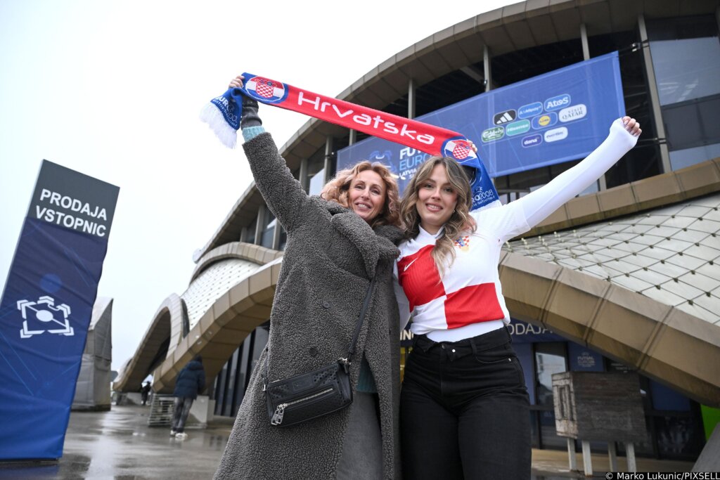 Ljubljana: Navijači Dolaze Na Susret Hrvatske I Španjolske U Polufinalu Europskog Prvenstva U Futsalu